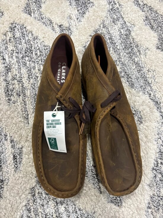 Clarks Other - Clarks Wallabee Men's Tan Suede Chukka Boots
